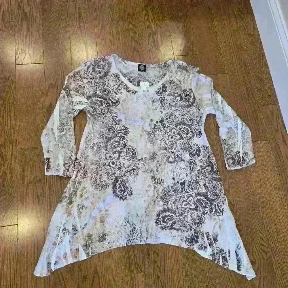 Cal Style Women's Tunic Asymmetrical Rhinestones, Size M - Picture 1 of 3